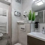Hotel Trip Center