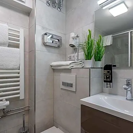 Trip Center 4* Франкфурт-на-Майне