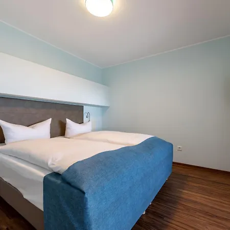 Trip Center Hotel