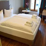 Hotell Trip Center