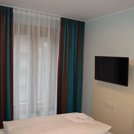 Hotel Trip Center 4*